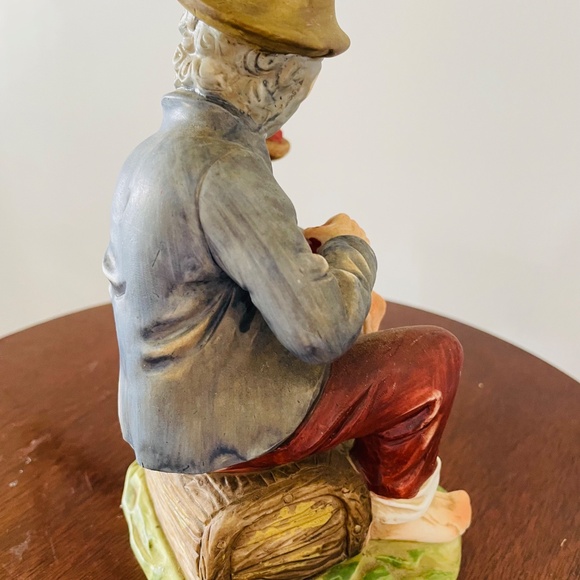 Vintage Japanese porcelain figurine of an old man and a child, Limited Edition - Picture 6 of 8